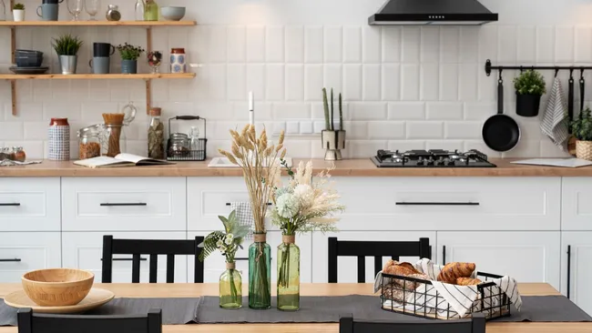 5 предметов, которые нужно срочно выбросить с кухни