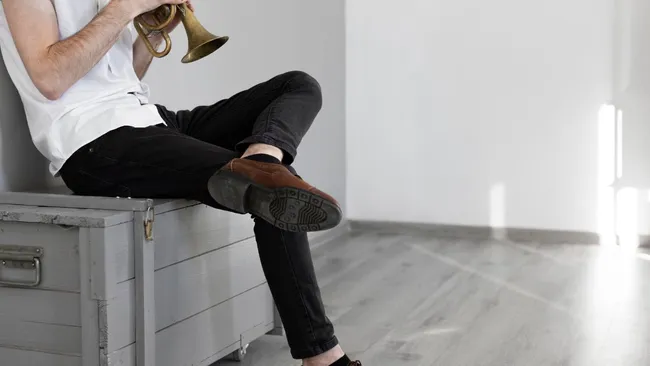 Учёные опровергли вред привычки сидеть нога на ногу