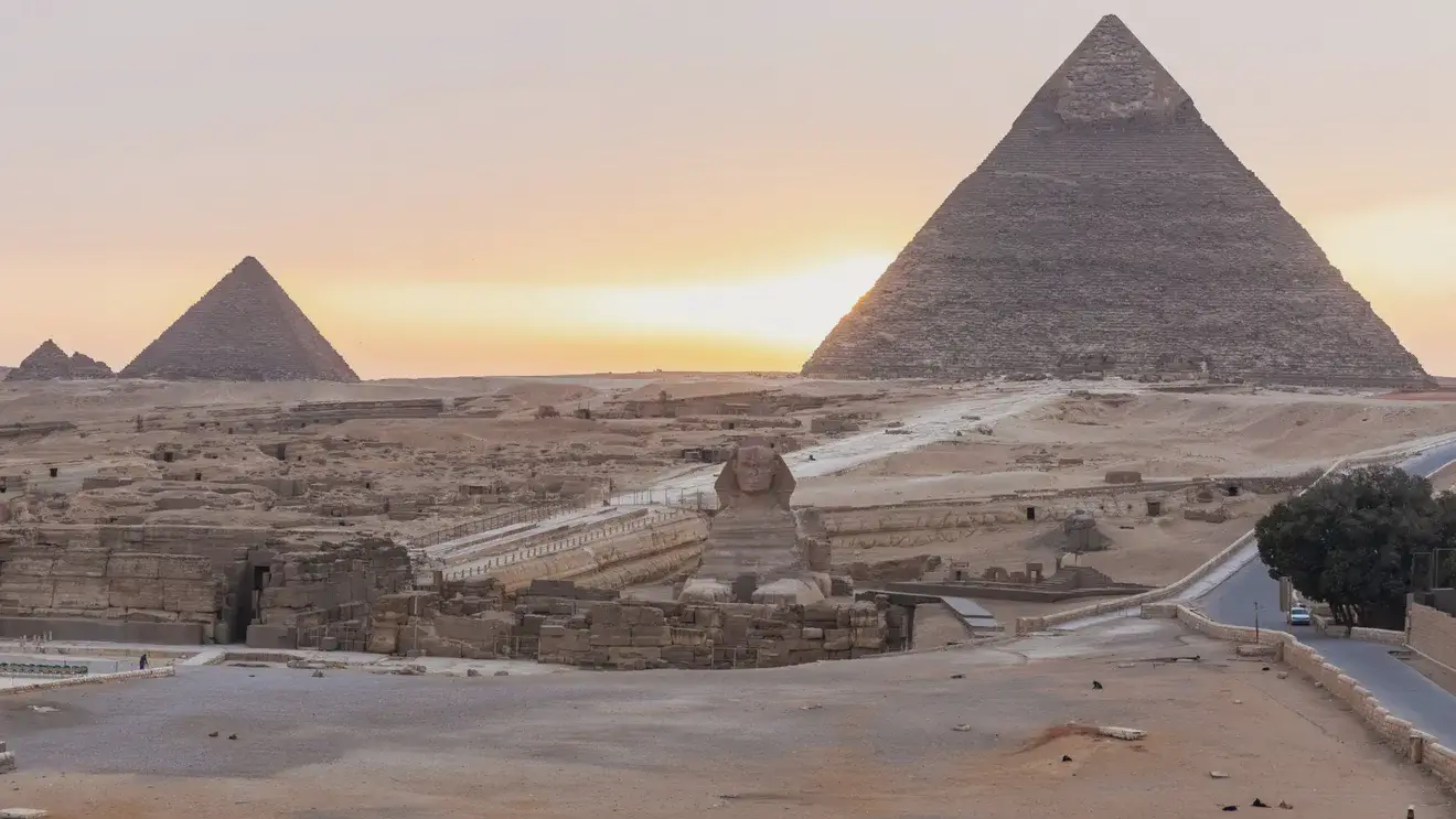 Учёные объяснили странное расположение египетских пирамид