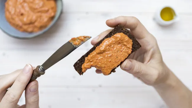 Бюджетно, но вкусно до безумия — намазка, которая стоит копейки 