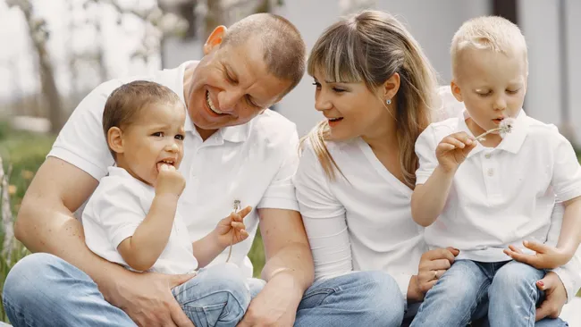 Порядок рождения может влиять на раннее развитие ребёнка