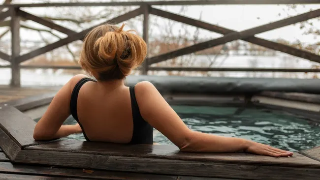 Кратковременные погружения в воду улучшают настроение 