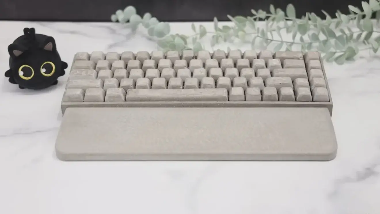 Любители из США сделали первую в мире бетонную клавиатуру
