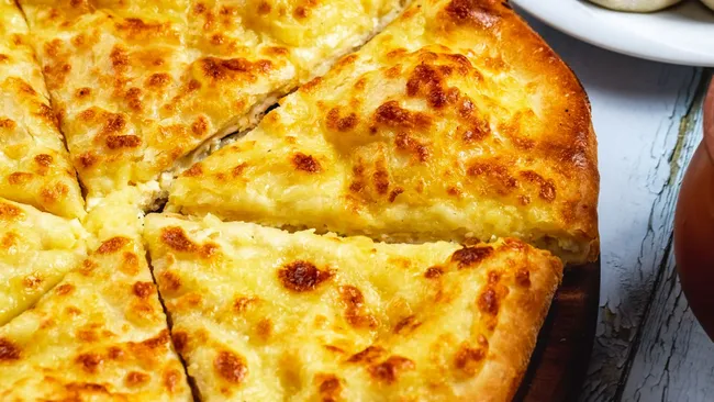 Готовим хачапури за 7 минут — вкусно, быстро и без духовки