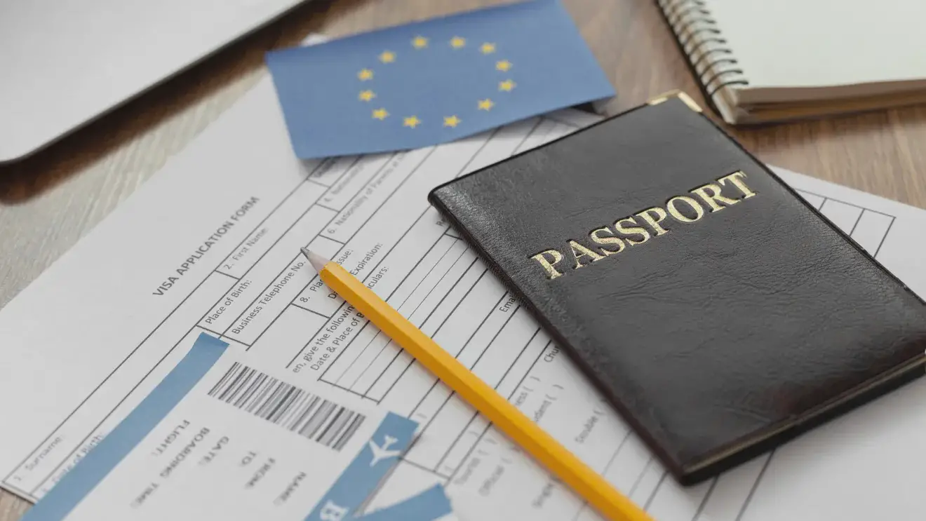 С 11 июня шенгенская виза подорожает на 12%