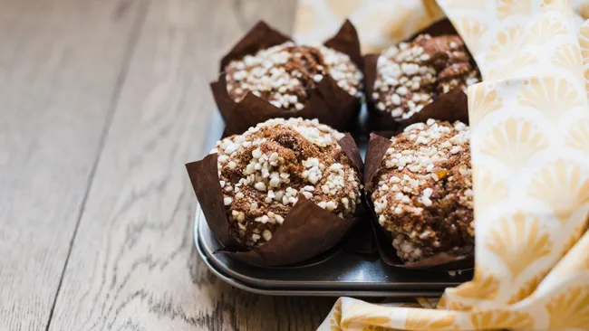 Никакой муки, сахара и духовки — полезный десерт к чаю, который можно даже на диете