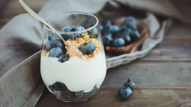 Греческий йогурт способен активизировать обновление костной ткани