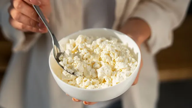 Творог может представлять опасность при гипертонии 