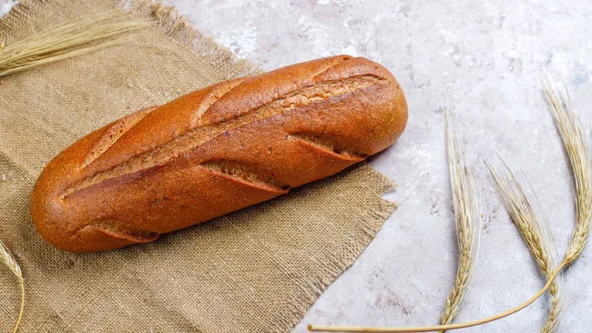 Ароматно, сытно и просто — берём батон и готовим завтрак на всю семью