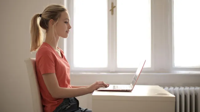 Учёные выяснили, что нейросети снижают готовность людей к компромиссам при общении