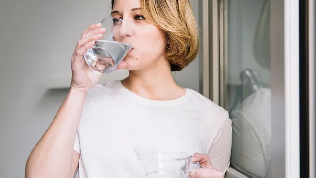 Frontiers in Nutrition: МРТ показала изменения в мозге после 12 часов без воды