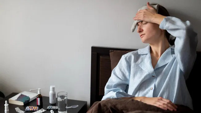 Терапевт Тен посоветовала обратиться к врачу при нарастающих головных болях во время кашля