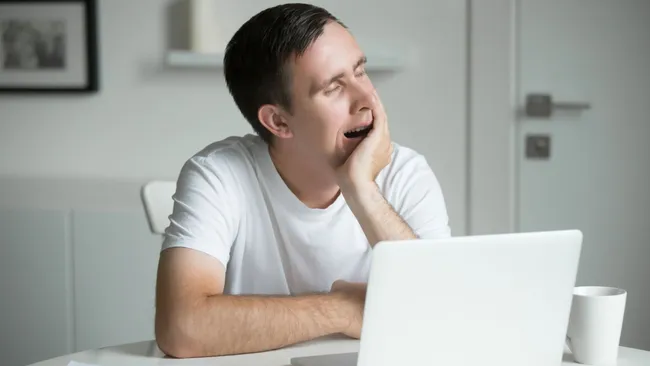 Люди достигают пика усталости в 40 лет 