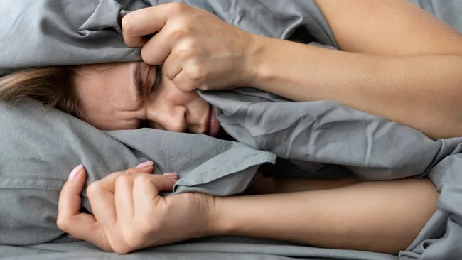 Сомнолог Босток: чрезмерная тревога о сне может вызвать бессонницу