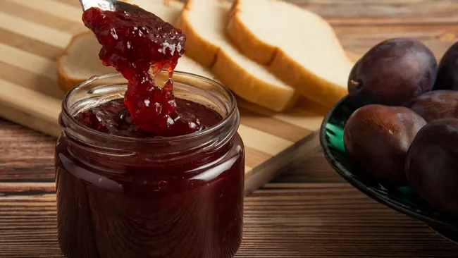 Добавляю какао при варке — сливовое варенье становится вкуснее дорогой шоколадной конфеты