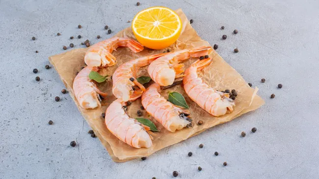 Врач Соломатина: при наличии атеросклероза стоит ограничить употребление креветок 