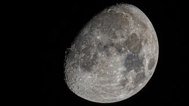 Илон Маск: первый город на Луне может появиться уже через десять лет