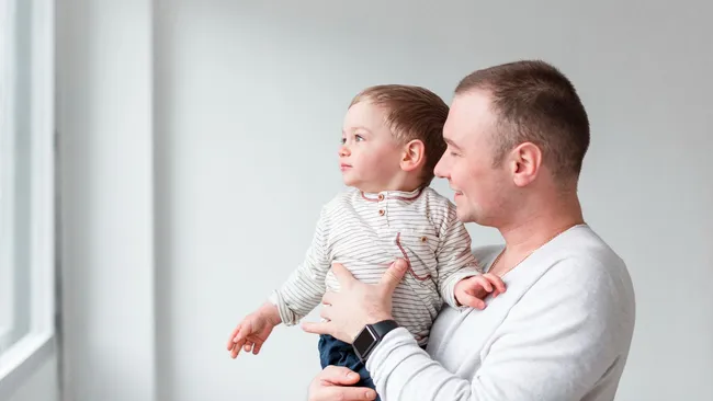 Учёные обнаружили связь между самооценкой отца и преждевременными родами у их жён