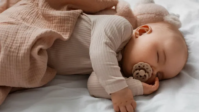 Учёные создали «умную соску» для контроля дыхания младенцев