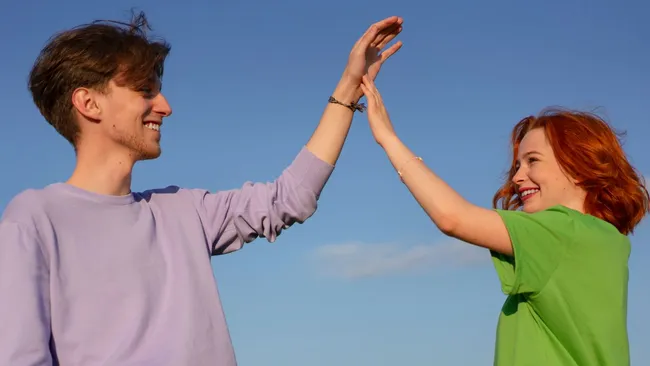 Совместная радость с партнёром помогает понижать уровень кортизола