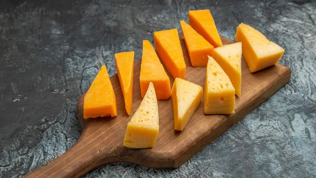 Регулярное употребление чеддера улучшает показатели холестерина