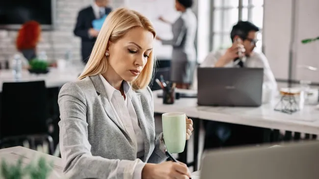 Кардиолог Гуляев: длительная умственная нагрузка может спровоцировать гипертонию