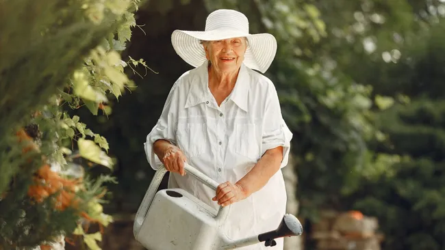 Занятия садоводством делают человека счастливее в пожилом возрасте