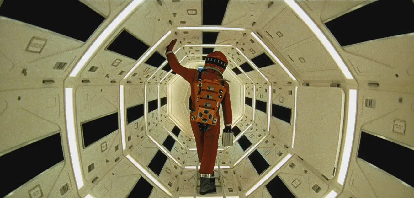 Кадры из фильма "2001 год: Космическая одиссея", 1968